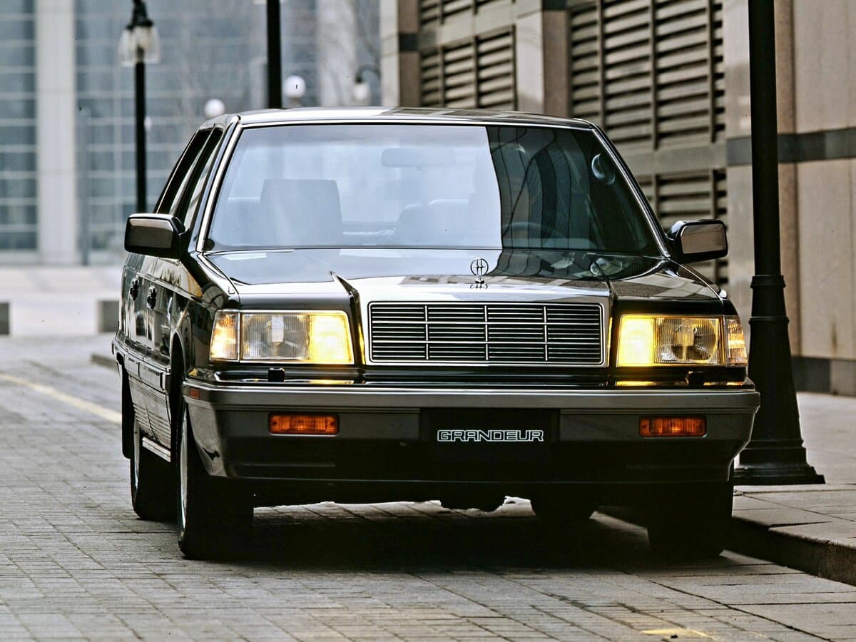 Hyundai Grandeur I — Öndən