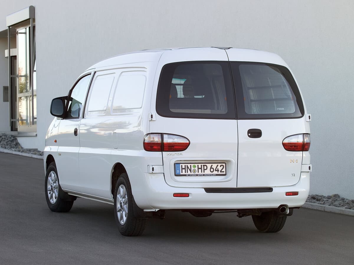 Hyundai H-1 I — 3/4 arxadan