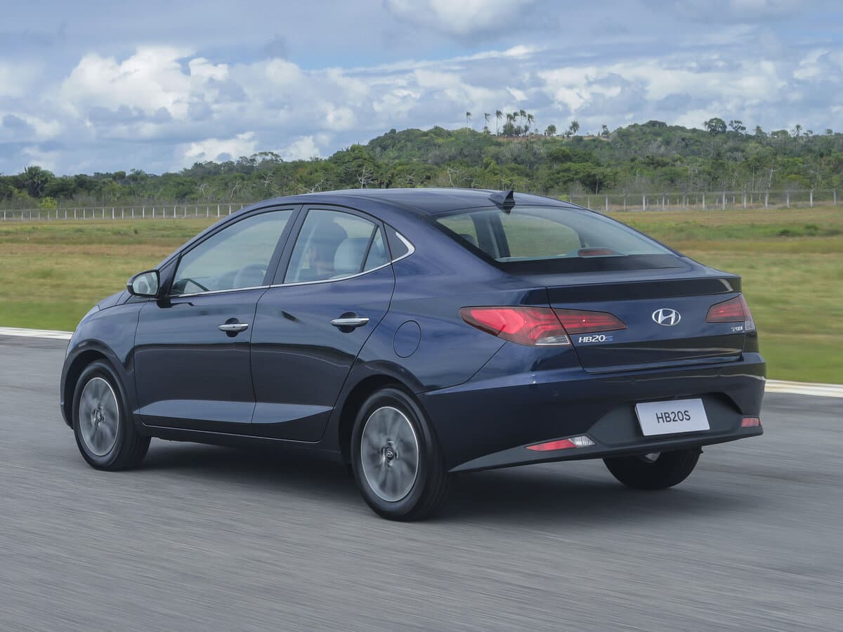 Hyundai HB20 II — 3/4 arxadan