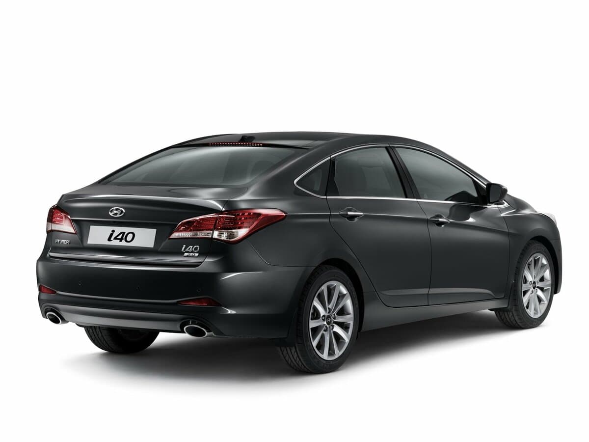 Hyundai i40 I — 3/4 arxadan