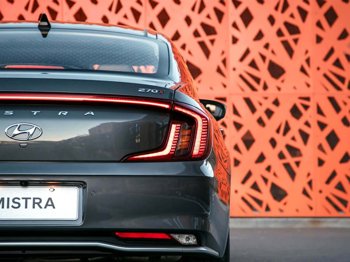 Hyundai Mistra II (DU2) — Detal