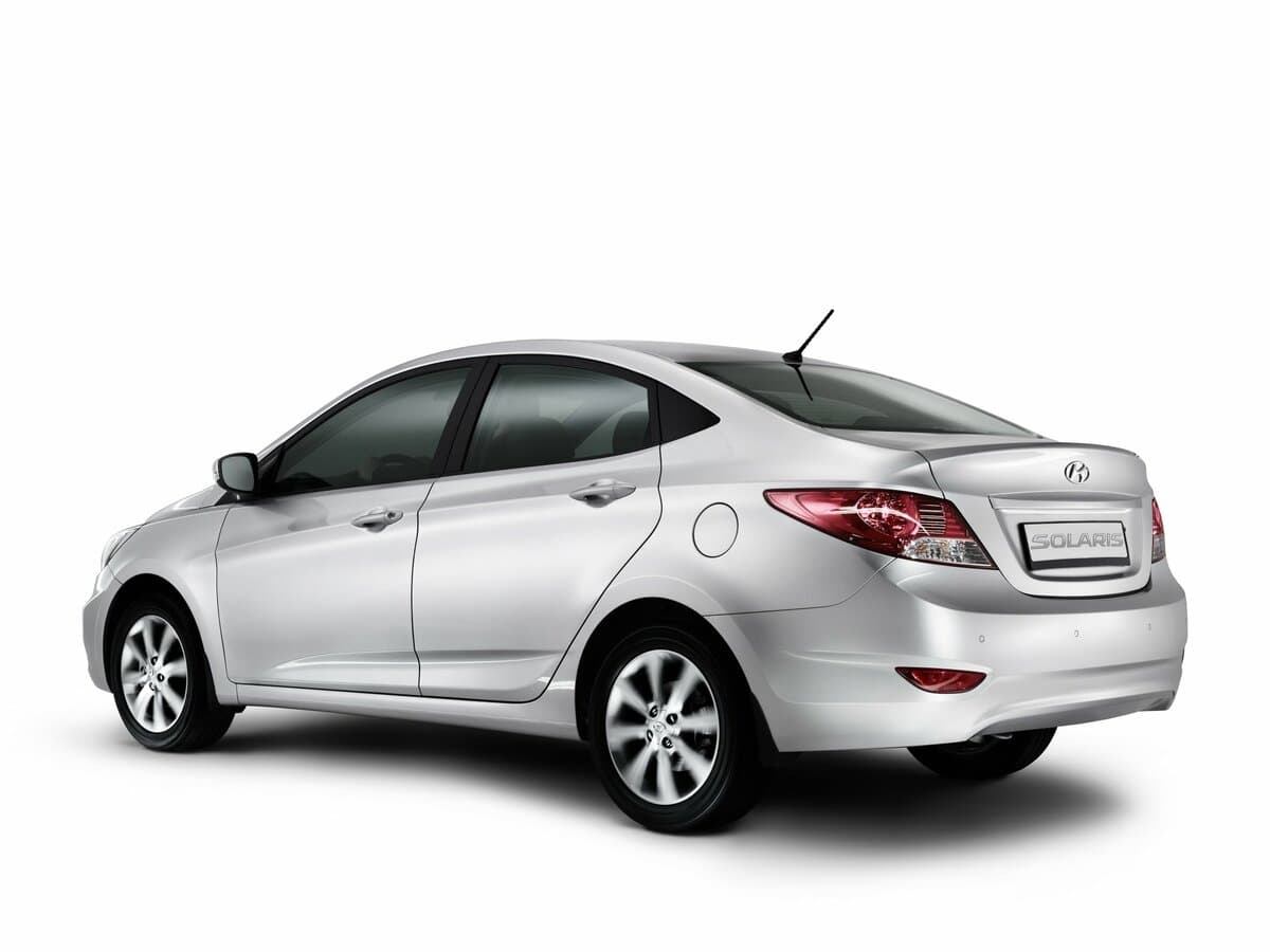 Hyundai Solaris I — 3/4 arxadan