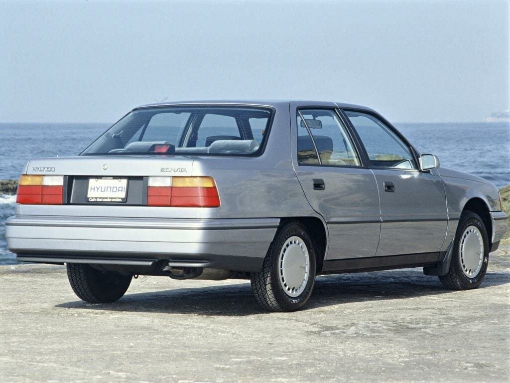 Hyundai Sonata II — 3/4 arxadan