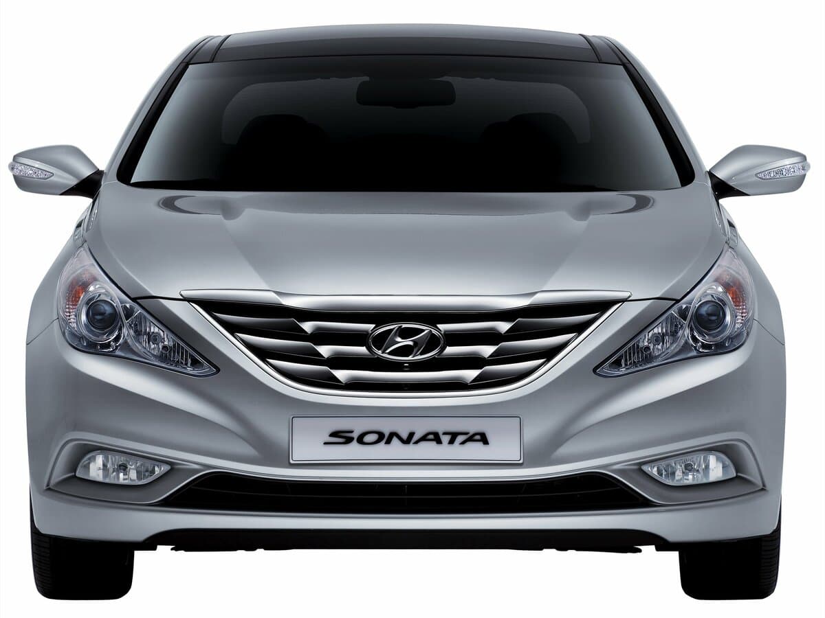 Hyundai Sonata VI (YF) — Öndən