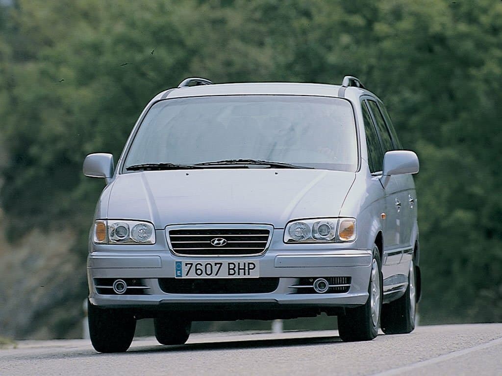 Hyundai Trajet I — Öndən