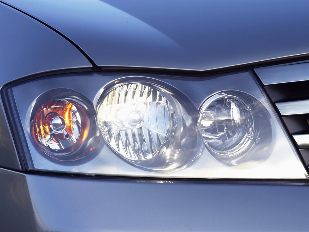 Infiniti M II — Fara
