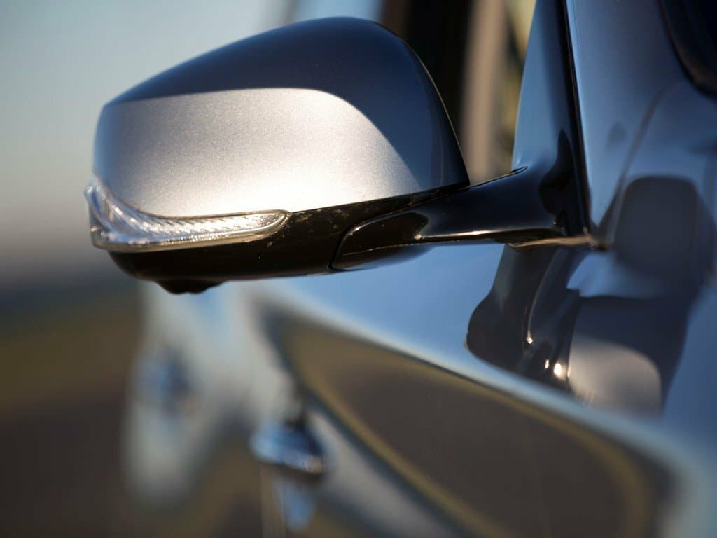 Infiniti Q50 I — Yan güzgü