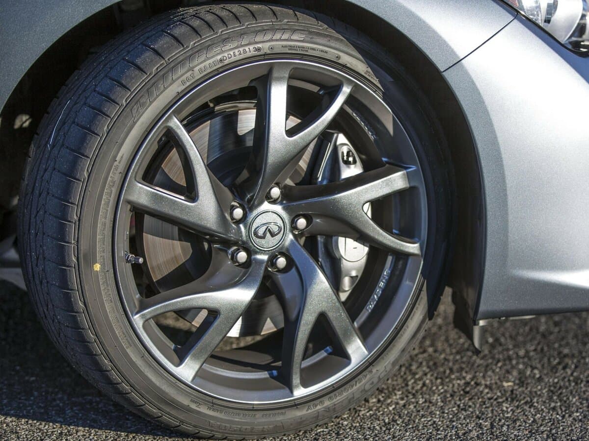 Infiniti Q50 I — Təkər