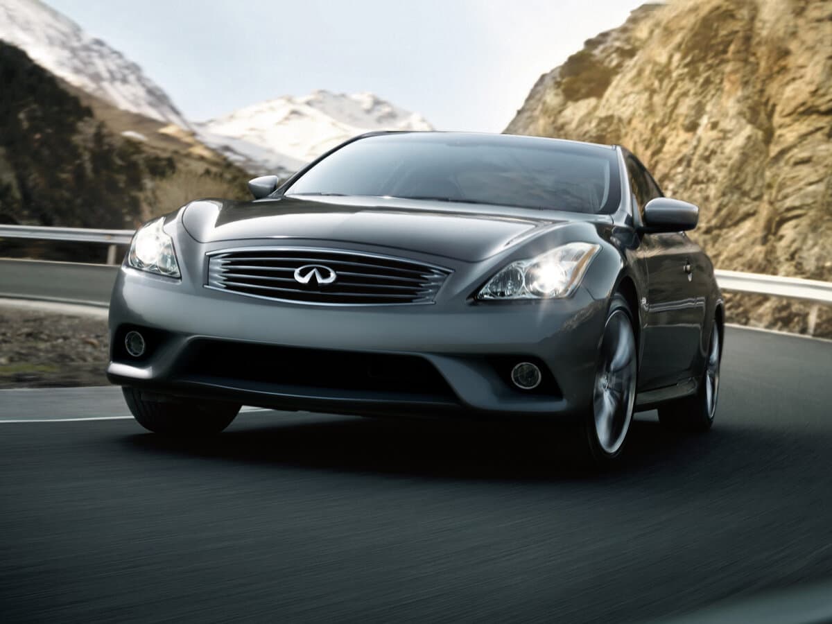 Infiniti Q60 I — Öndən
