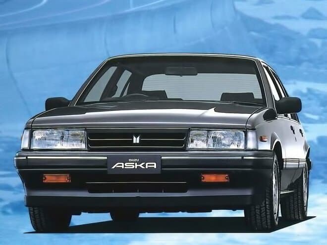 Isuzu Aska I — Öndən