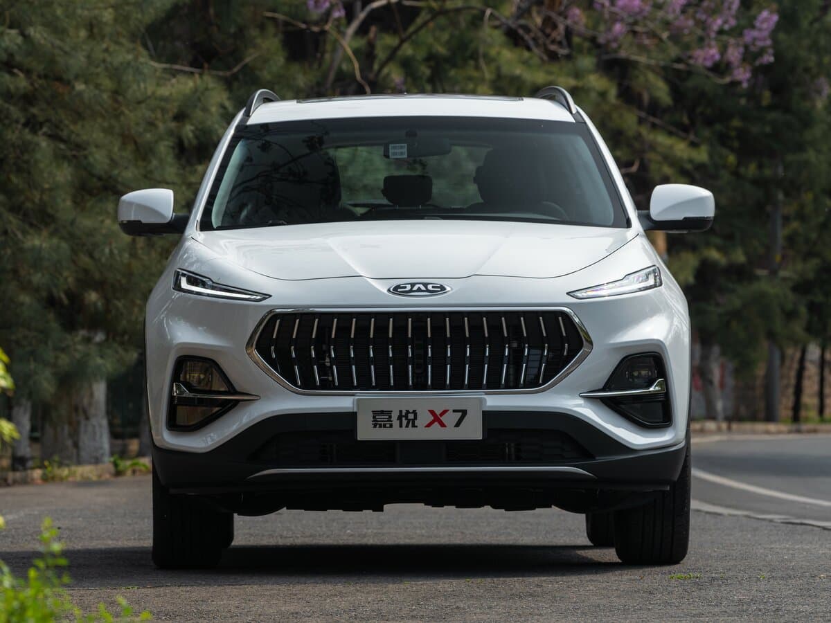 JAC S7 I — Öndən