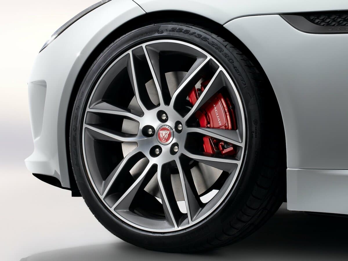 Jaguar F-Type I — Təkər