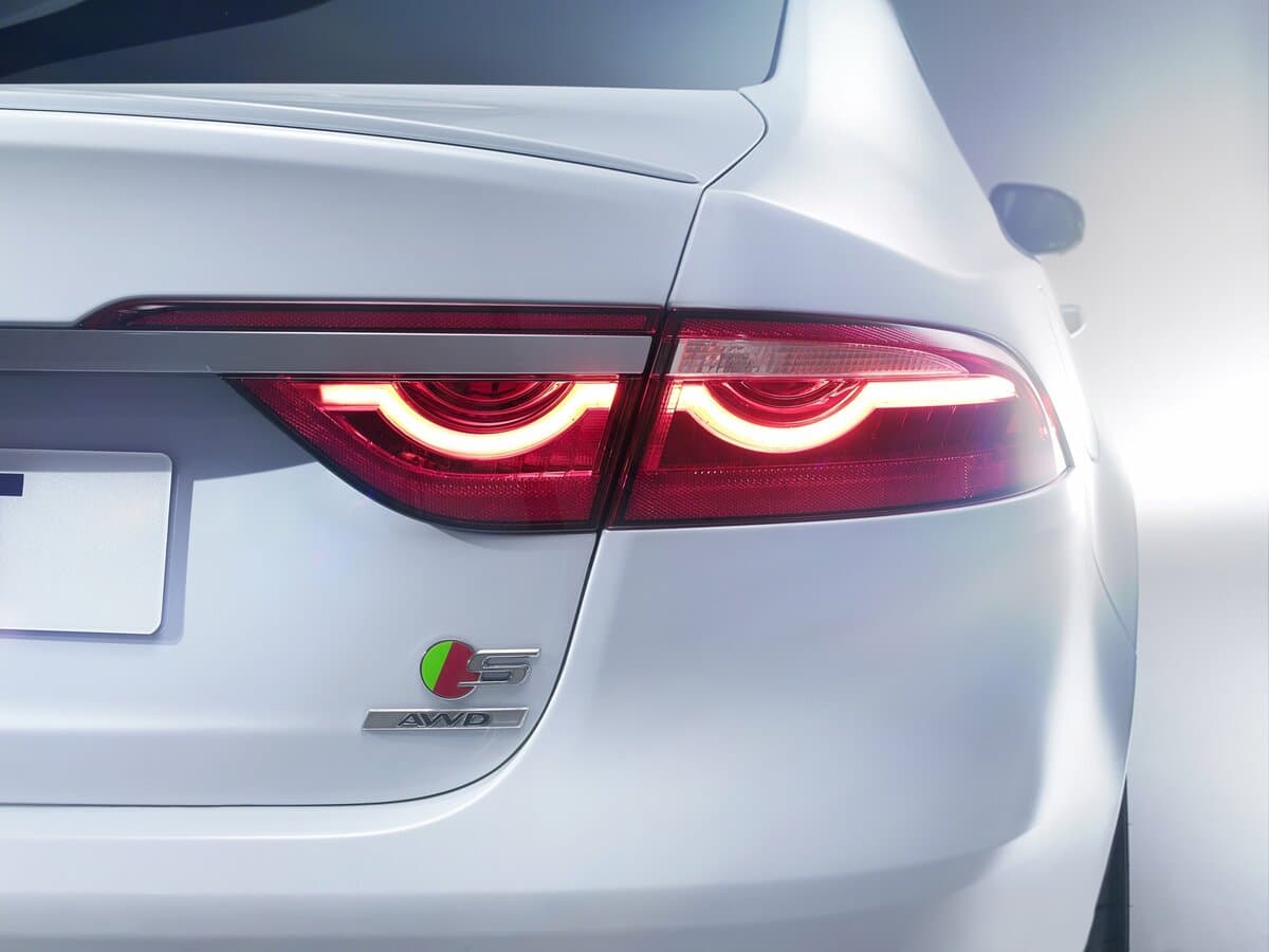 Jaguar XF II — Detal