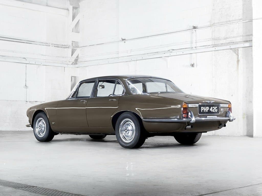 Jaguar XJ I (Series 1) — 3/4 arxadan