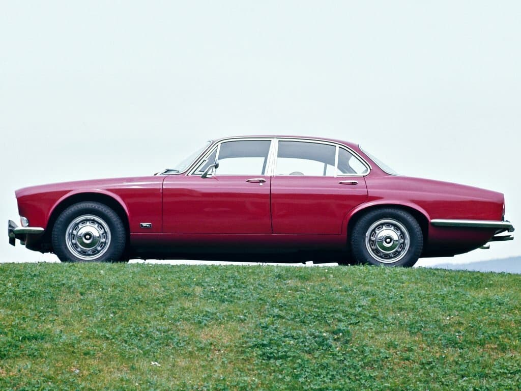 Jaguar XJ I (Series 1) — Yandan