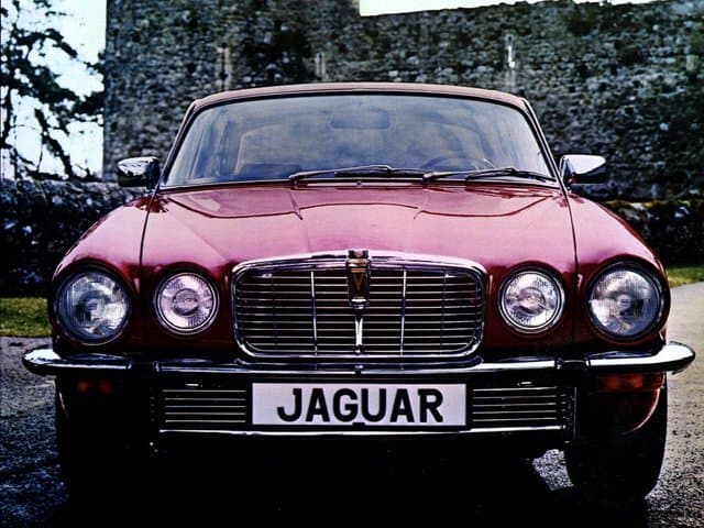 Jaguar XJ I (Series 2) — Öndən