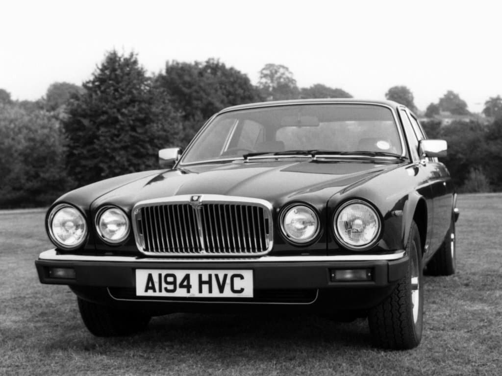 Jaguar XJ I (Series 3) — öndən görünüş