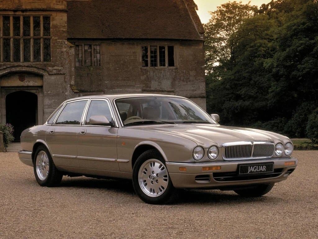 Jaguar XJ II (X300)