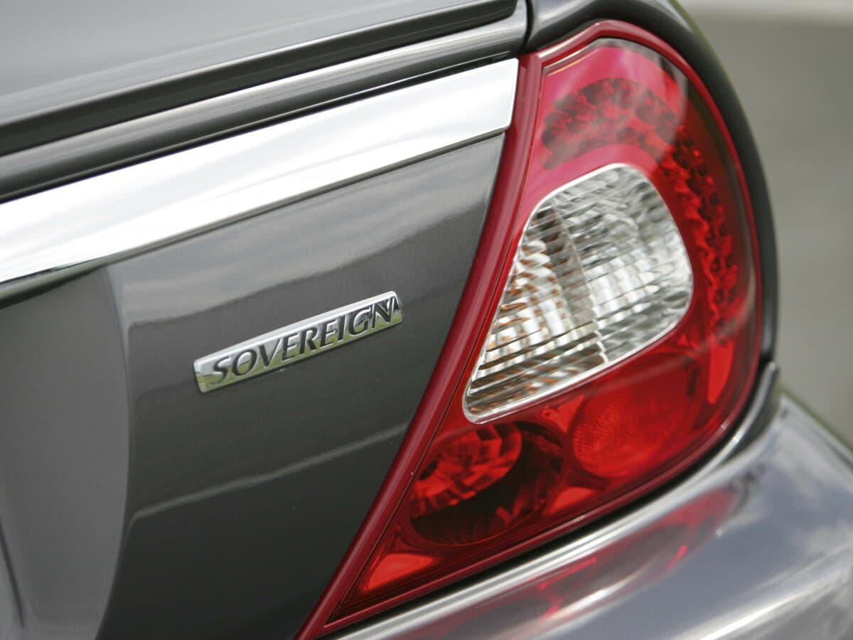 Jaguar XJ III (X350/X358) — Detal