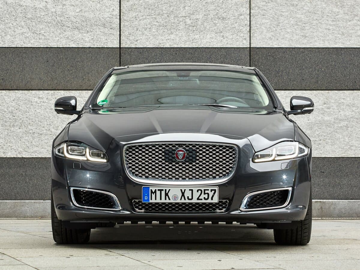 Jaguar XJ IV (X351) Restayling — Öndən