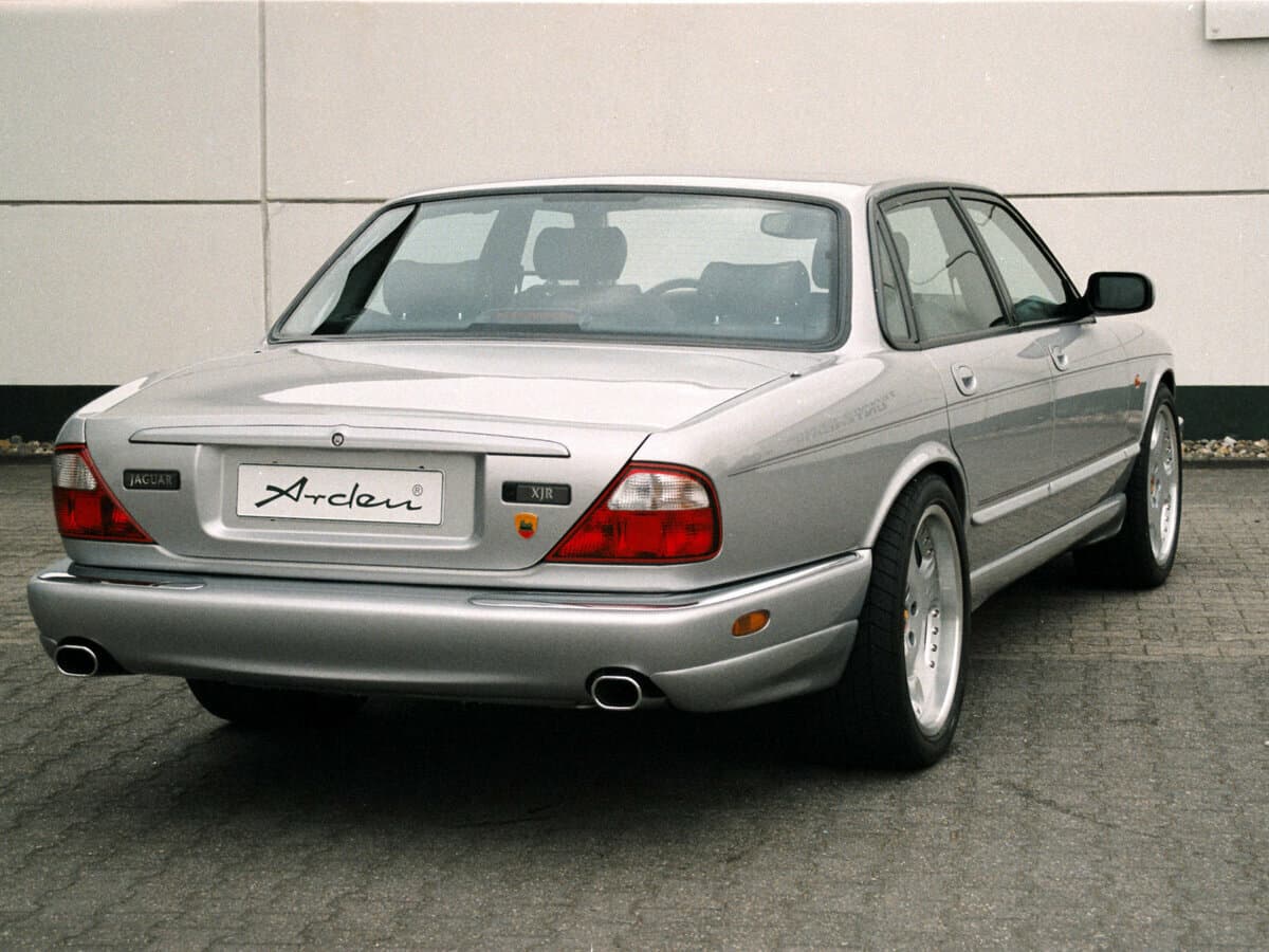 Jaguar XJR II (X300) — Arxadan