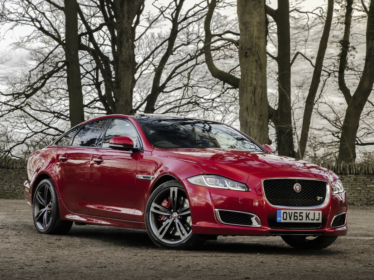 Jaguar XJR