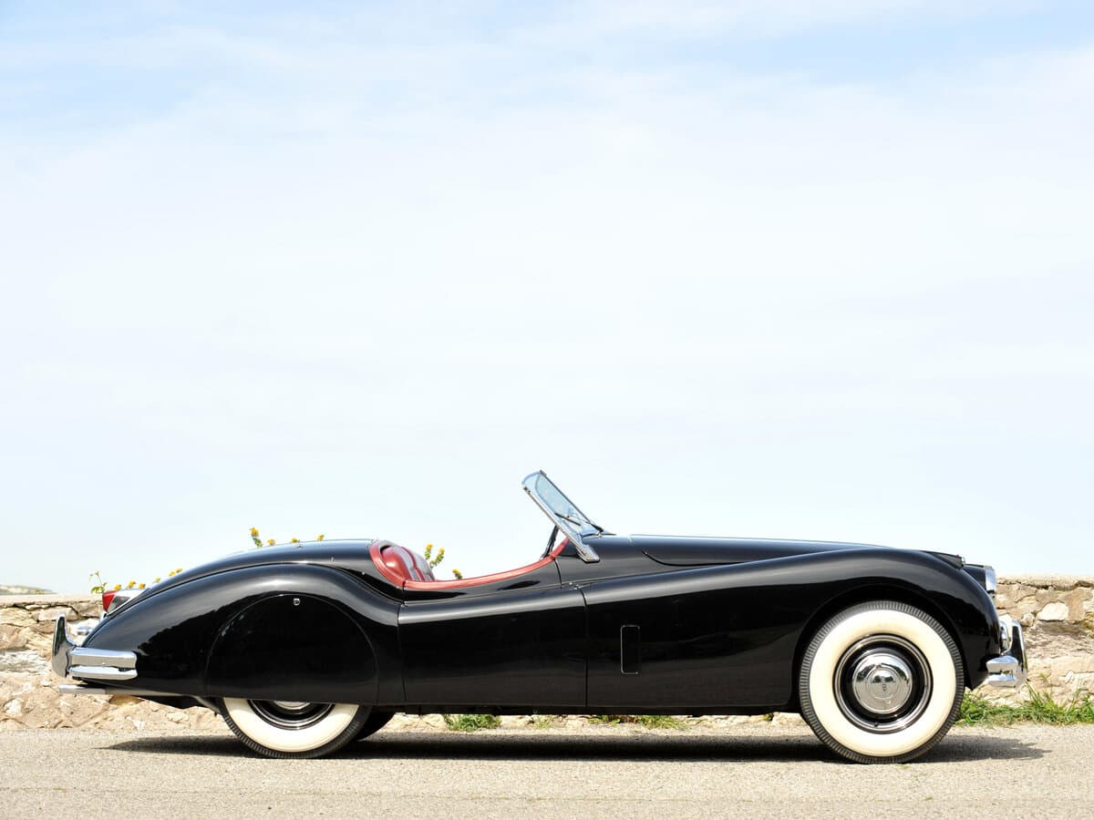 Jaguar XK XK140 — Yandan
