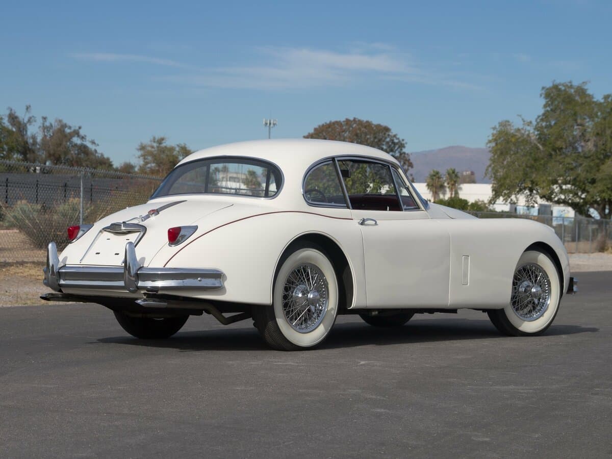 Jaguar XK XK150 — 3/4 arxadan
