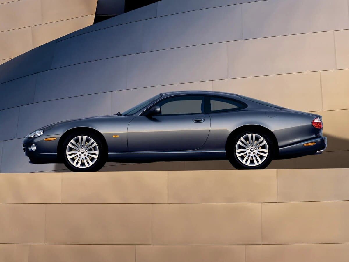 Jaguar XK I Restayling — Yandan