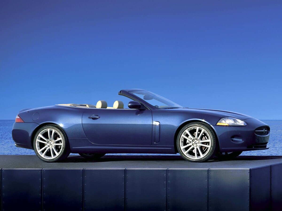 Jaguar XK II — Yandan