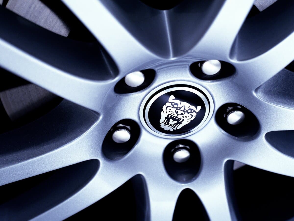 Jaguar XK II — Təkər