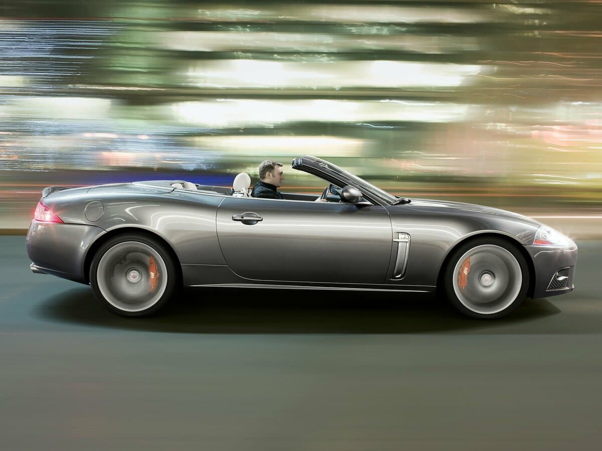 Jaguar XKR II — Yandan