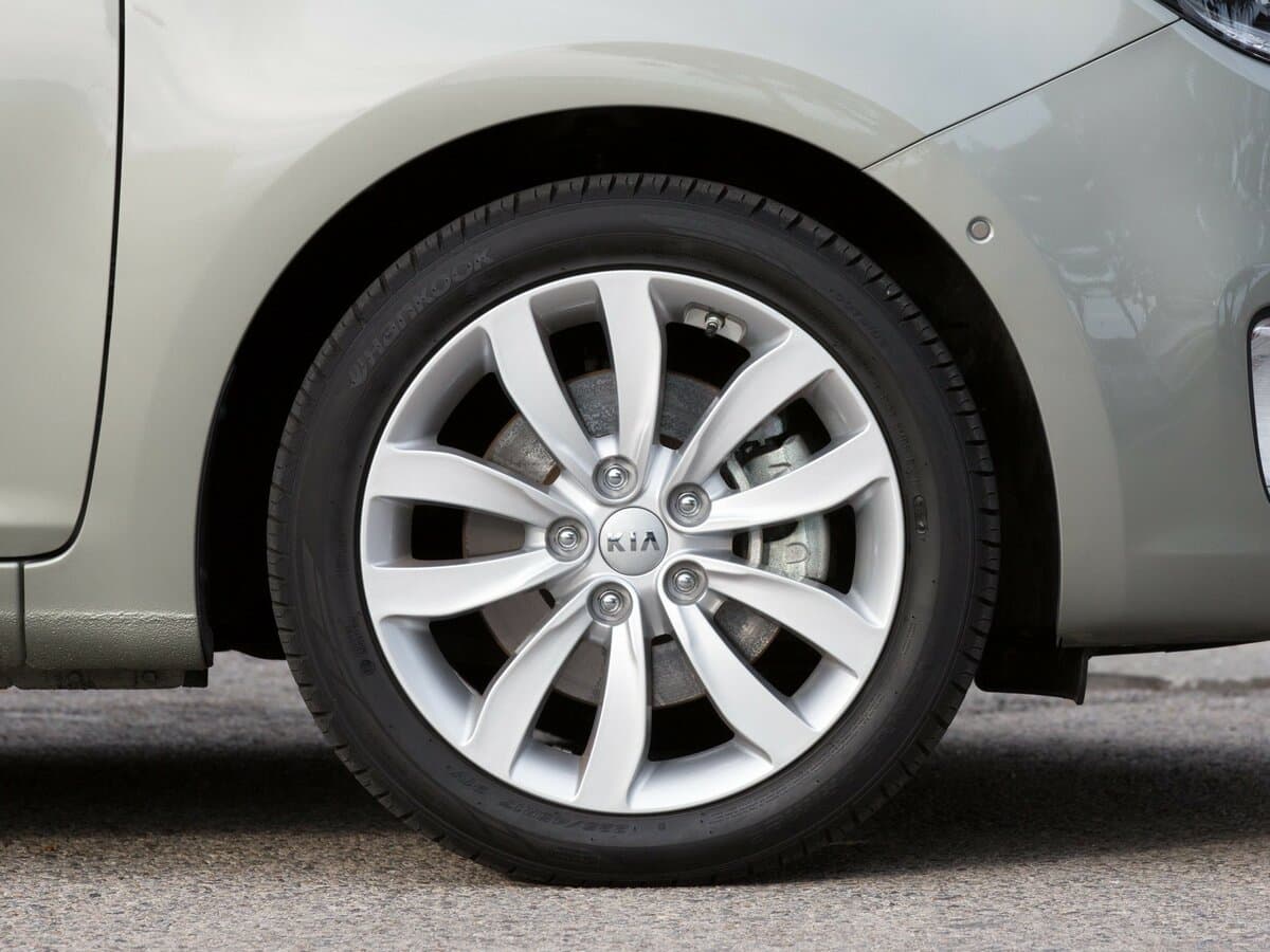Kia Carens III (RP) — Təkər