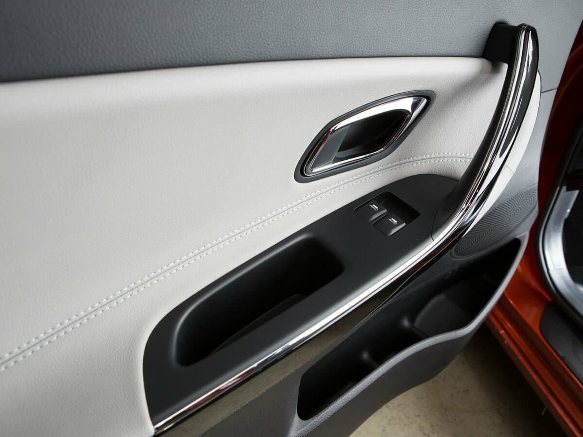 Kia Ceed II — Qapı