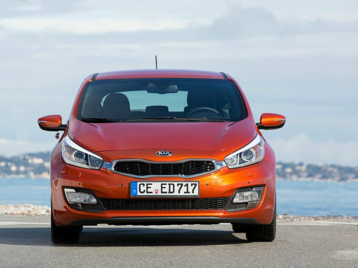 Kia Ceed II — Öndən
