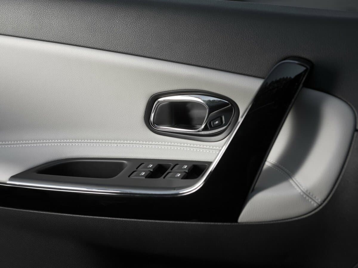 Kia Ceed II — Qapı