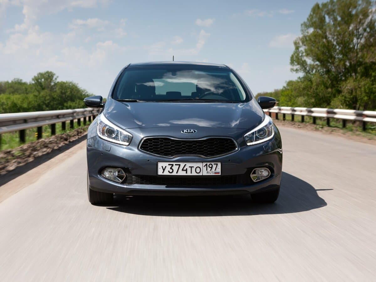 Kia Ceed II — Öndən
