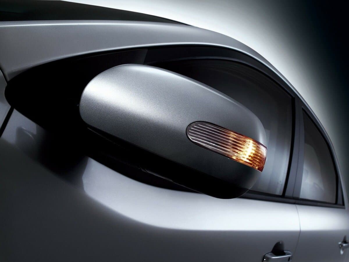 Kia Cerato II — Yan güzgü