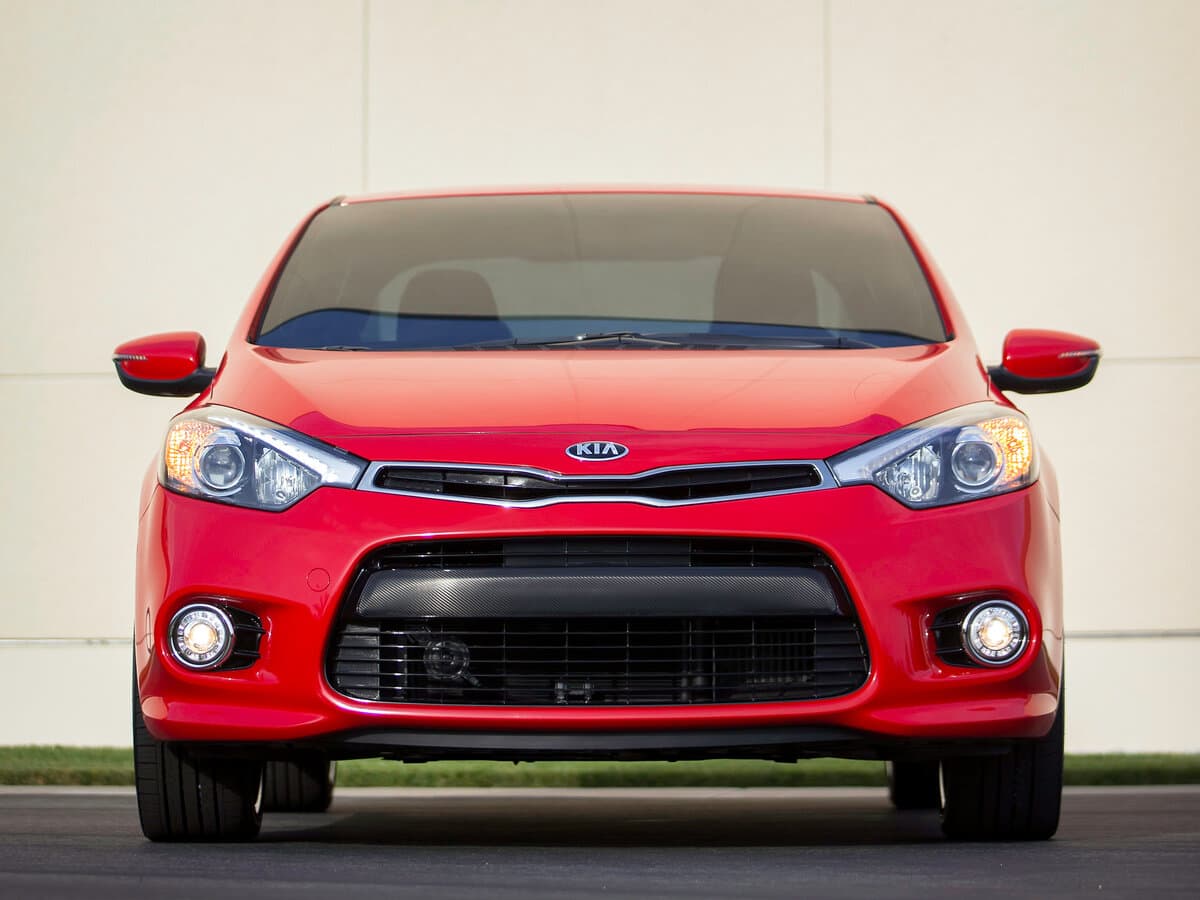 Kia Forte II — Öndən