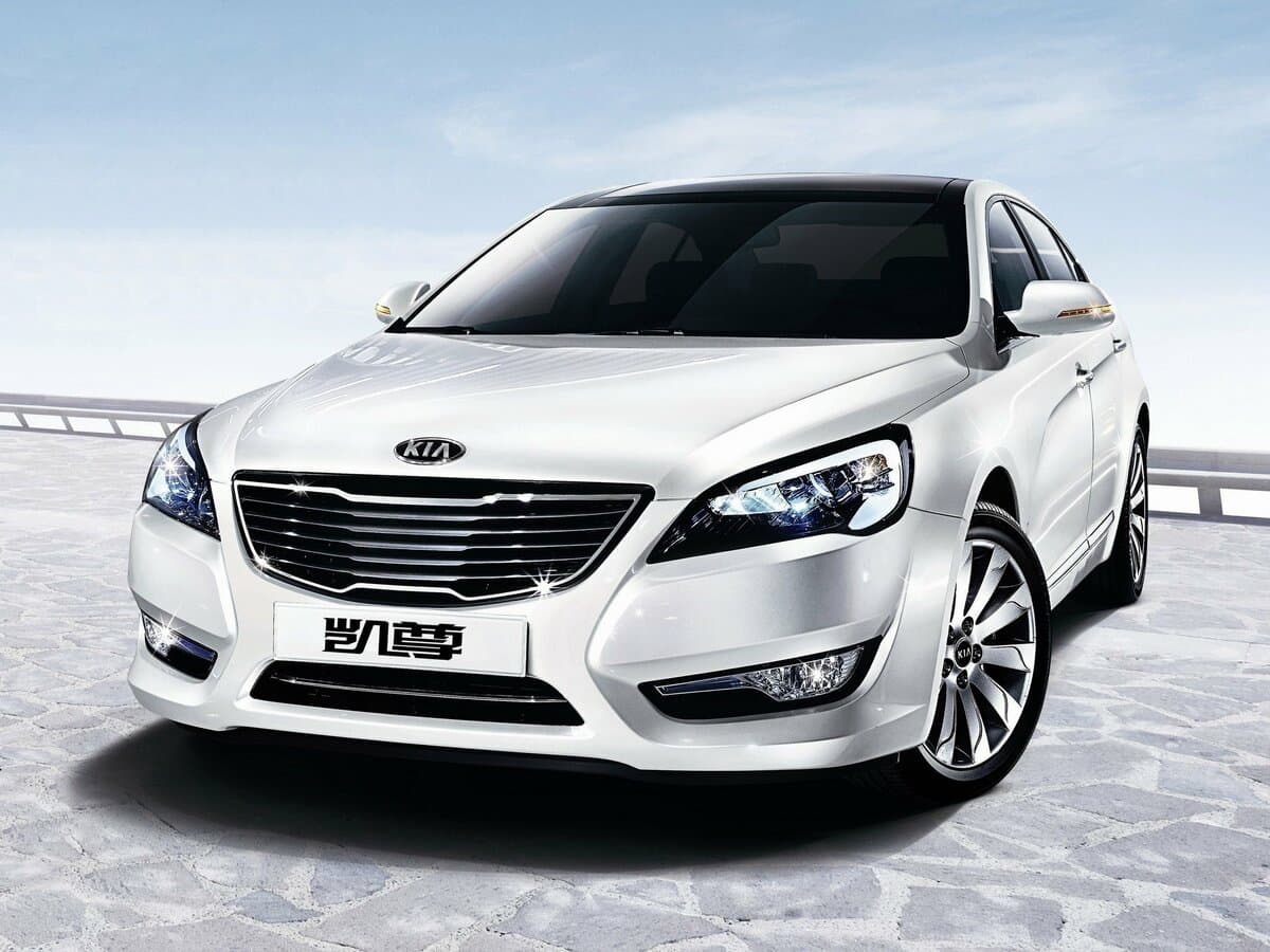 Kia K7 VG (I) — Öndən