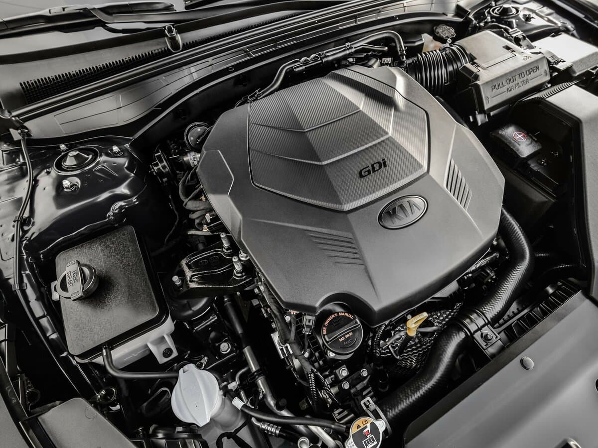 Kia K7 YG (II) — Salon, öndən