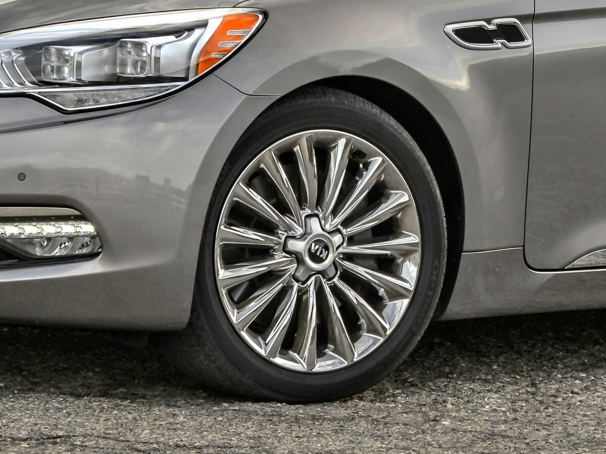 Kia K900 I — Təkər