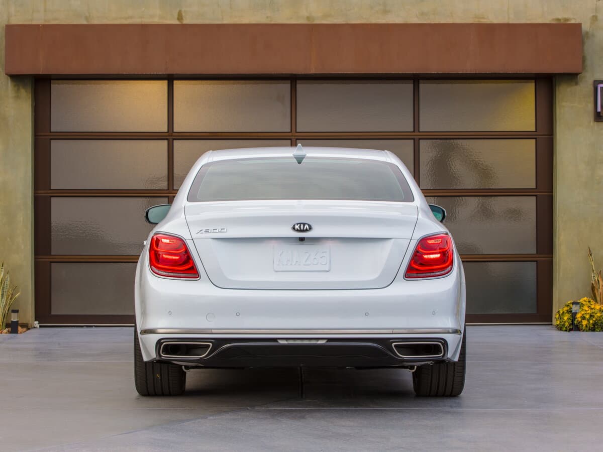 Kia K900 II — Arxadan