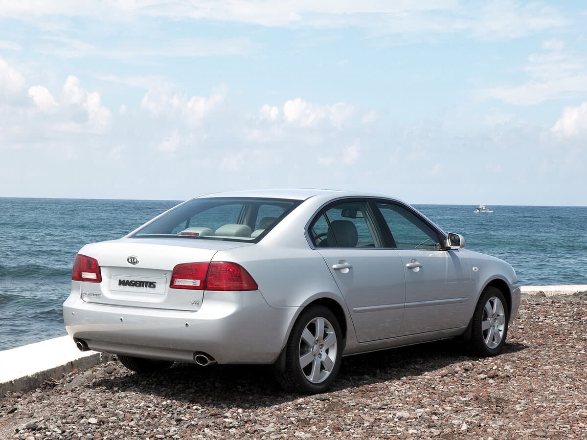 Kia Magentis II — 3/4 arxadan