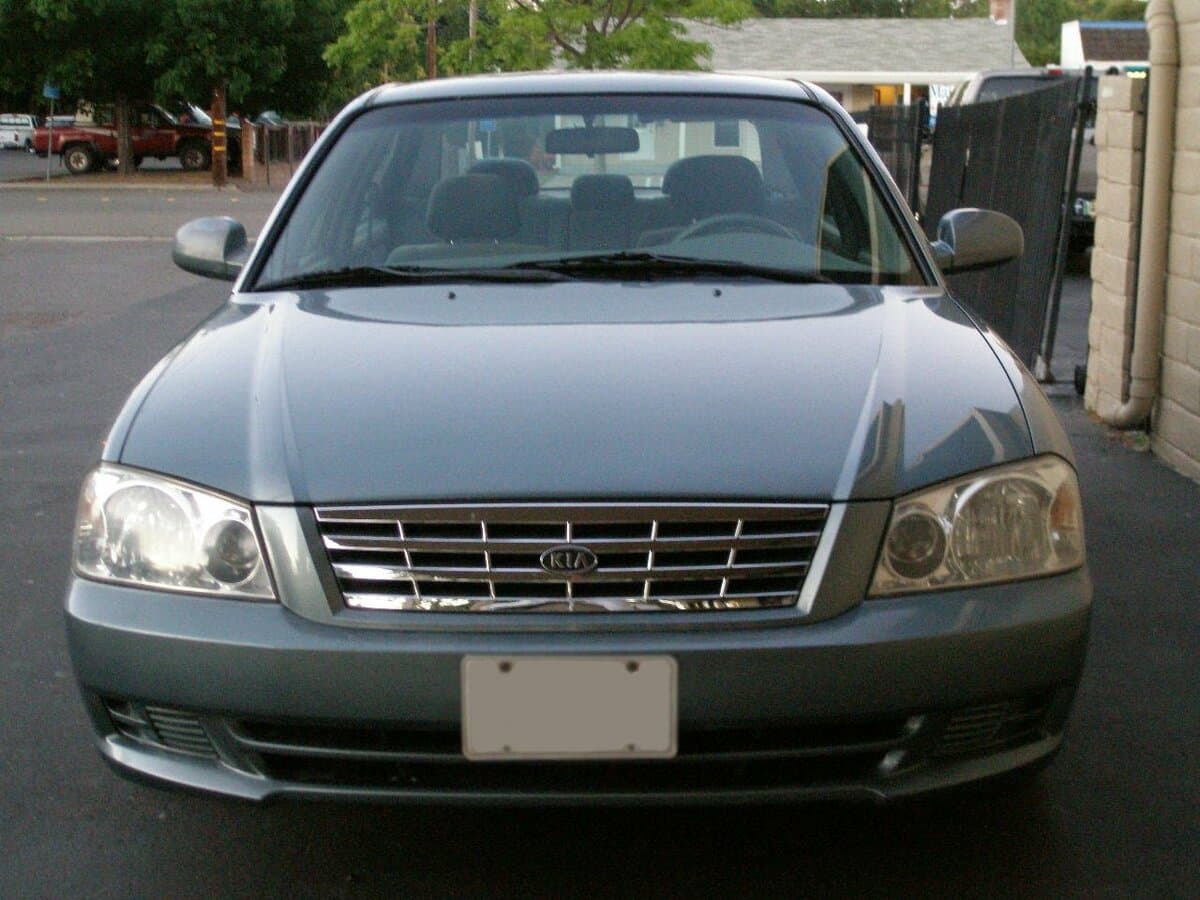 Kia Optima I — Öndən