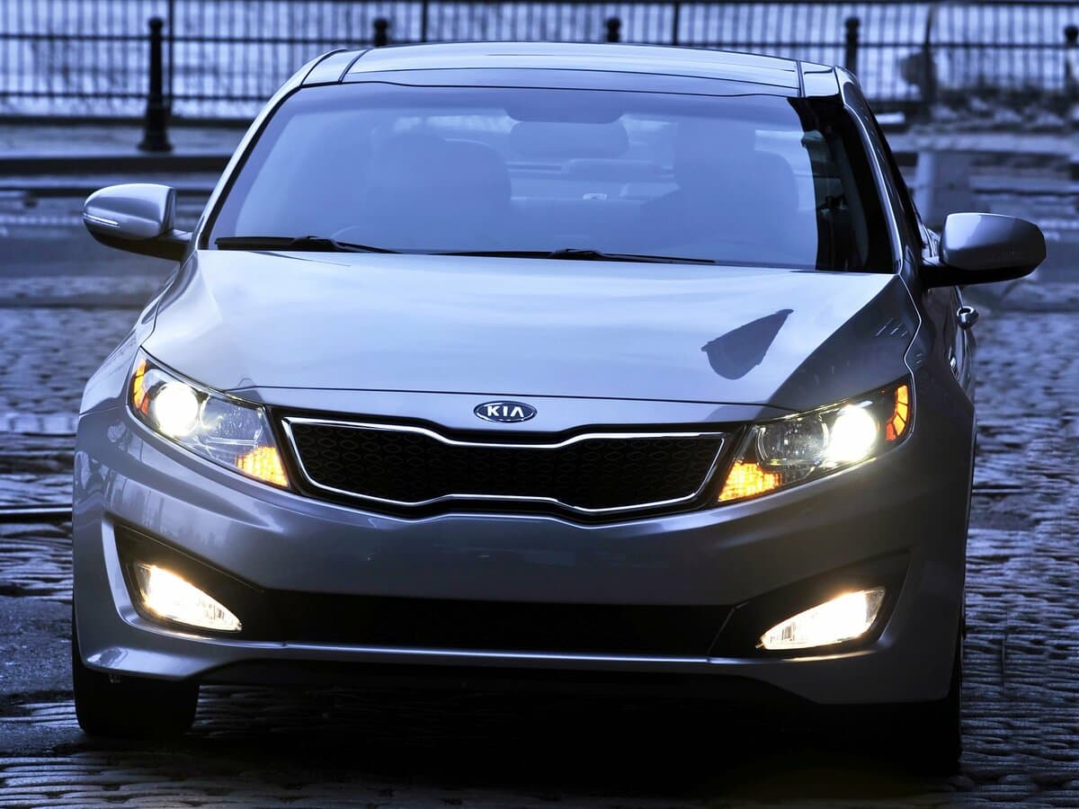 Kia Optima III — Öndən