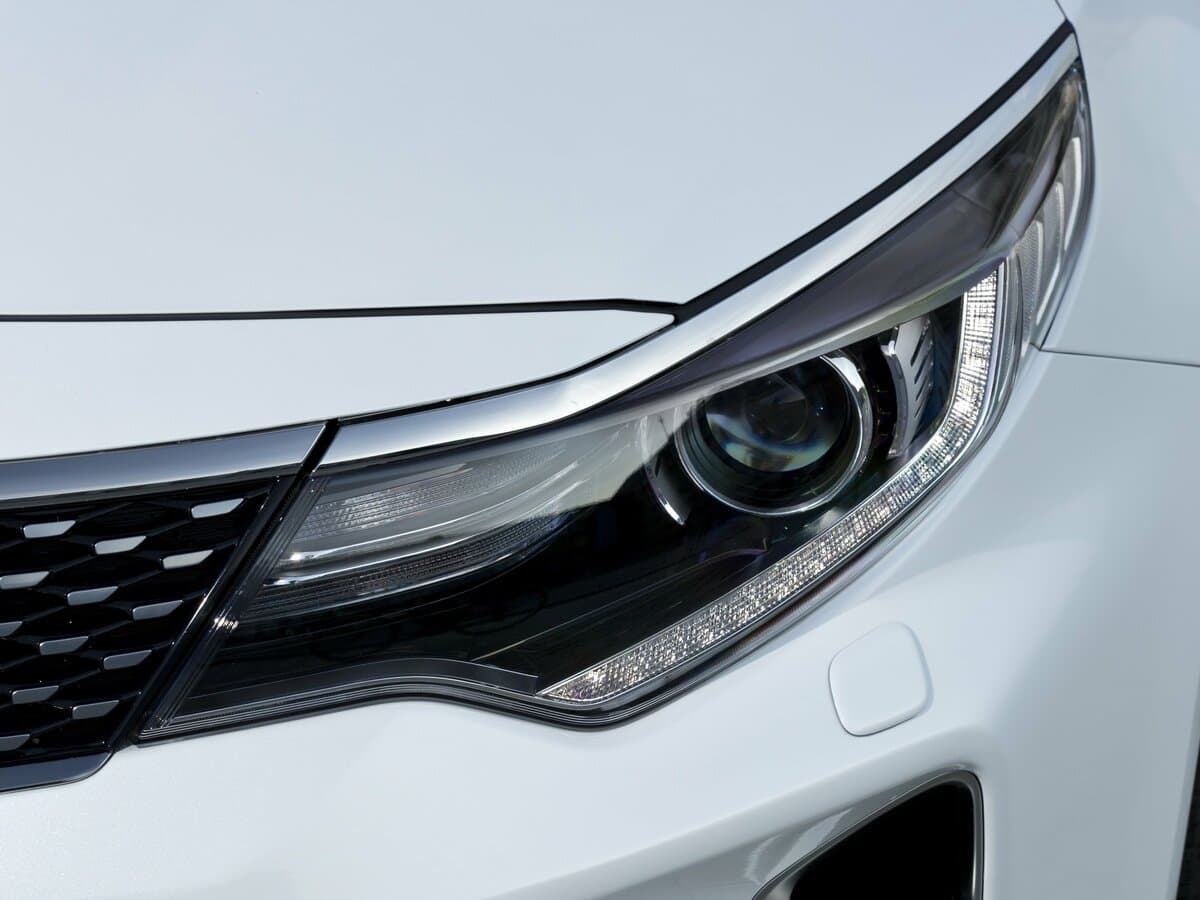 Kia Optima IV — Fara