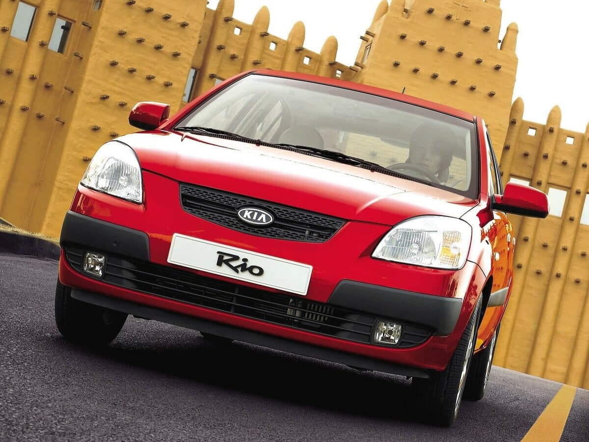 Kia Rio II — Öndən