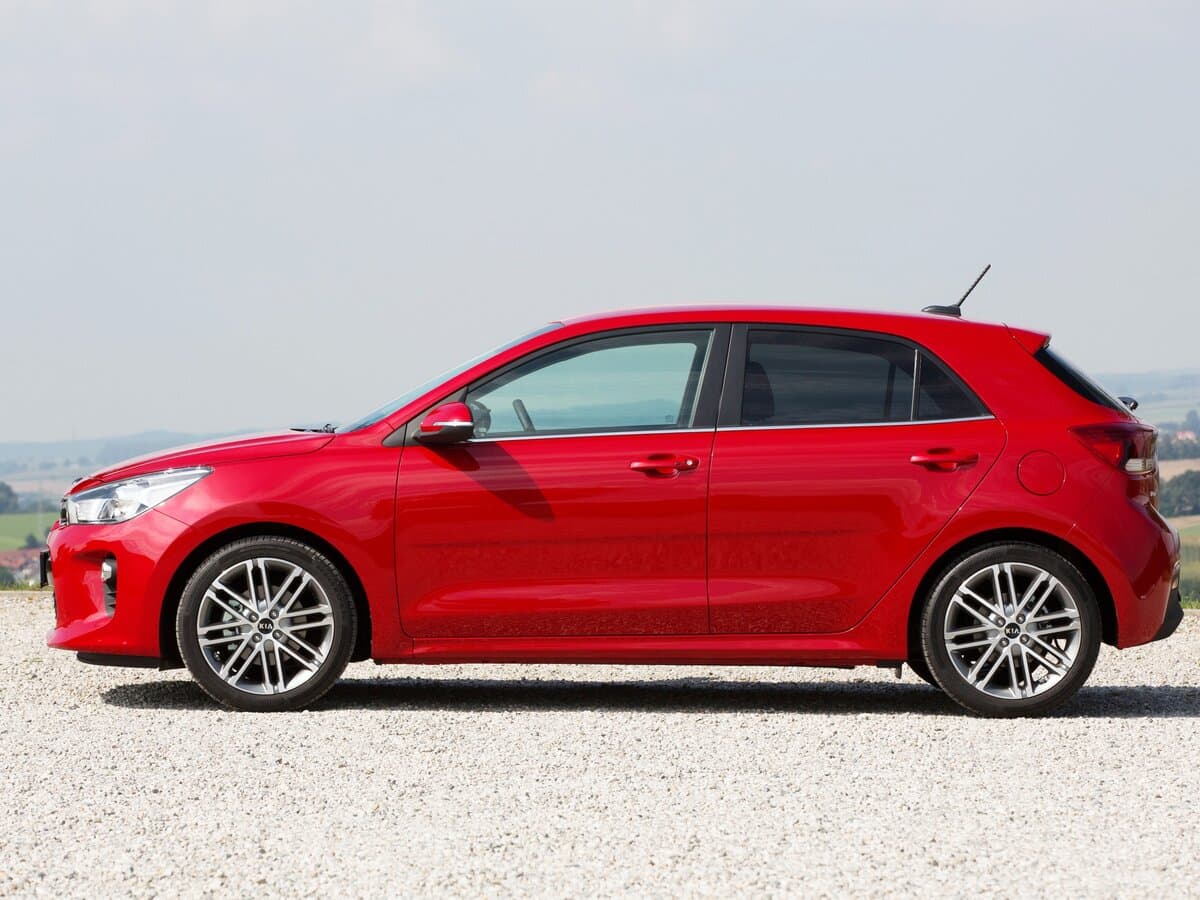 Kia Rio IV — Yandan