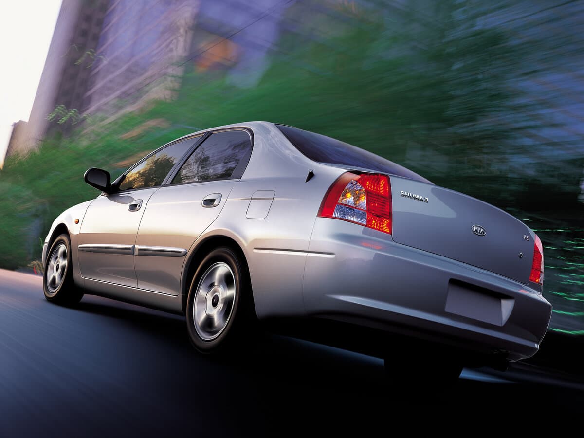 Kia Shuma II — 3/4 arxadan